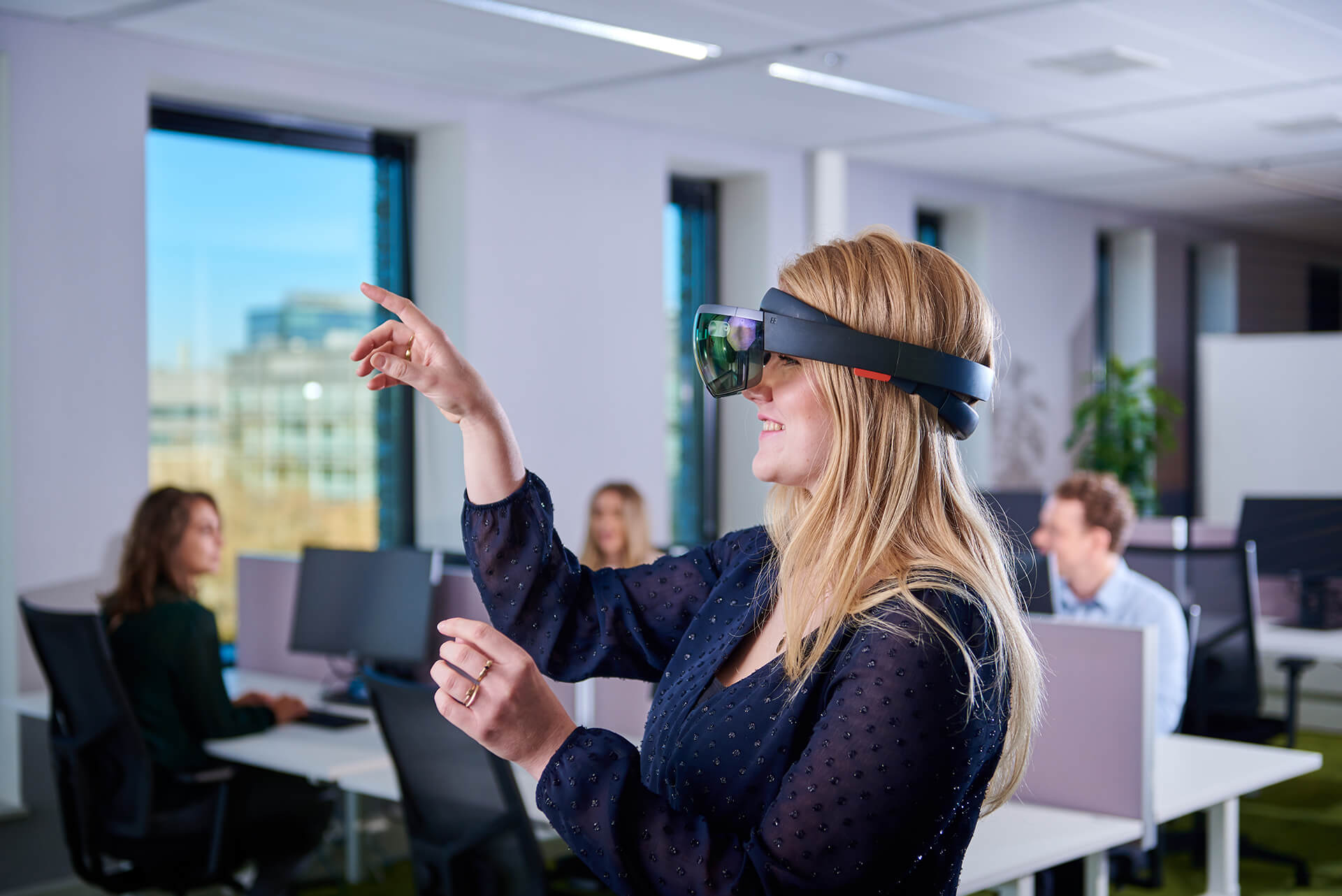 software architecture & design woman with hololens